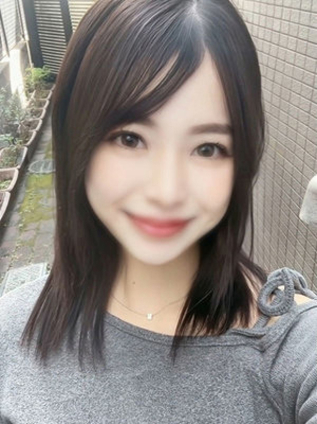 木村らな（断りきれない美人マッサージ嬢たち）