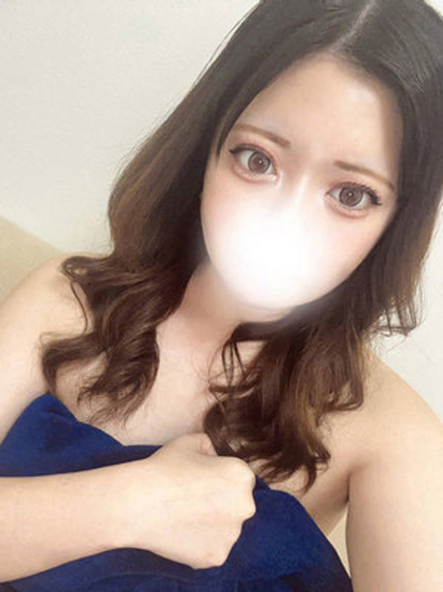 前園あみか（断りきれない美人マッサージ嬢たち）