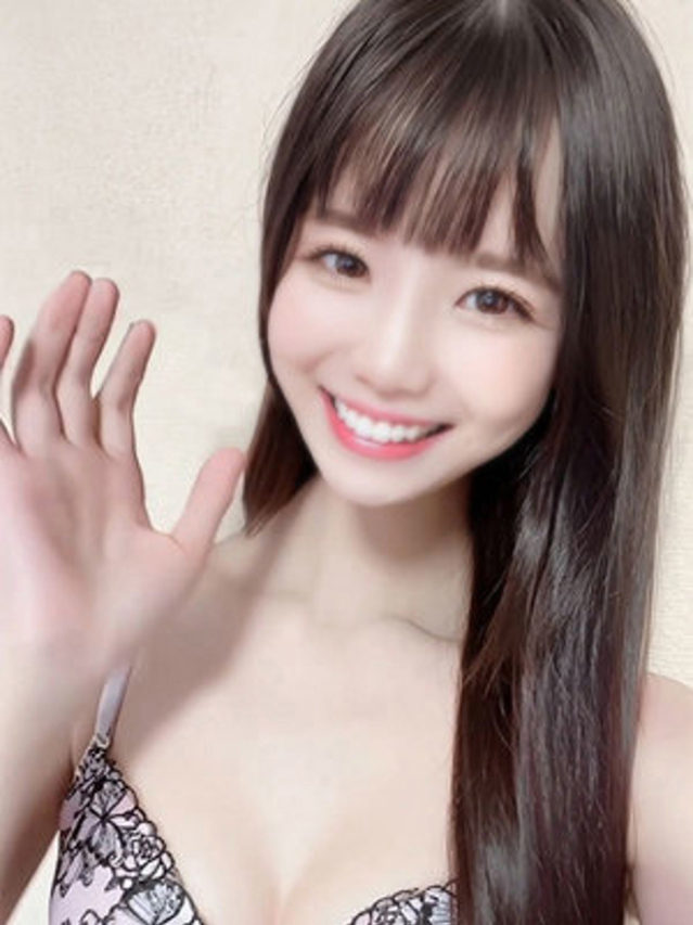 栗山こむぎ（断りきれない美人マッサージ嬢たち）