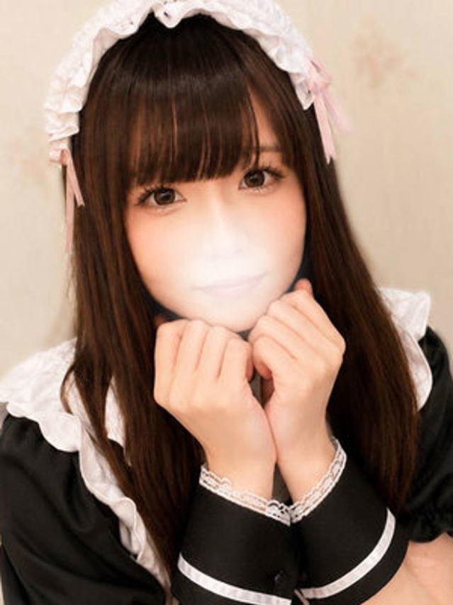 秋山ななみ（断りきれない美人マッサージ嬢たち）