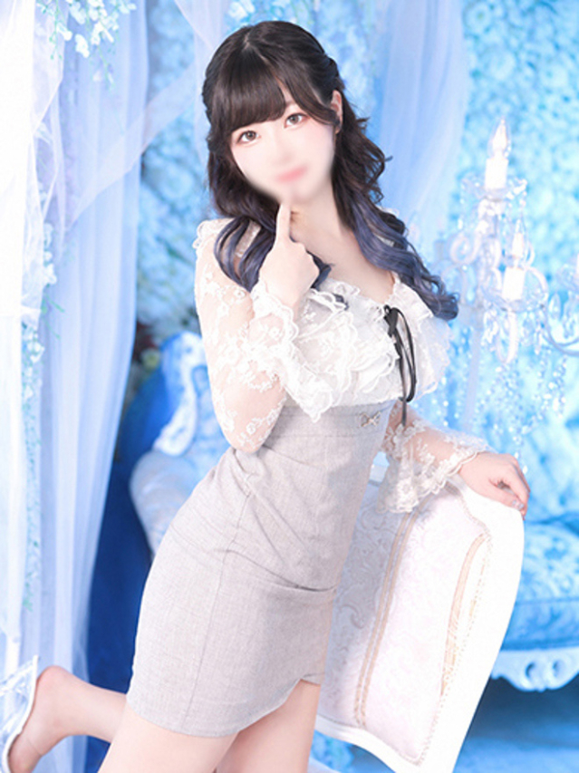 にな(Ravires ラヴィリス)