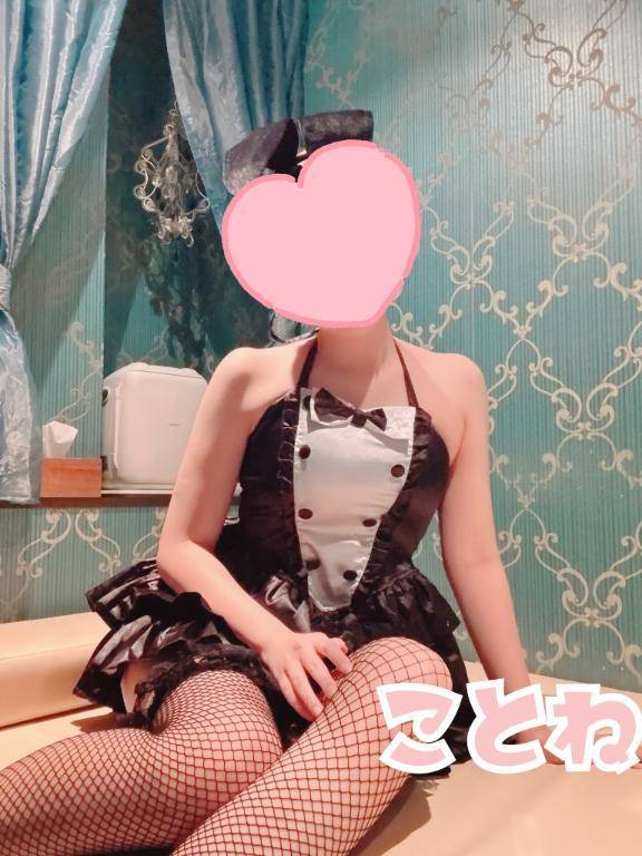 お店にいるよ🤍