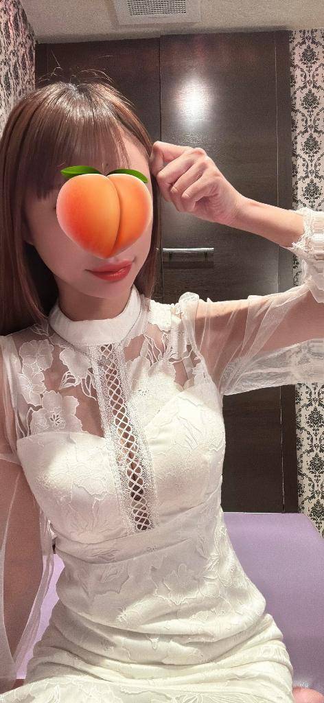 朝はフルーツを食べます