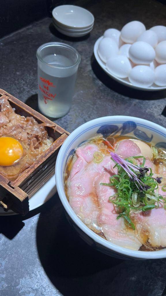 明日は出勤🌟