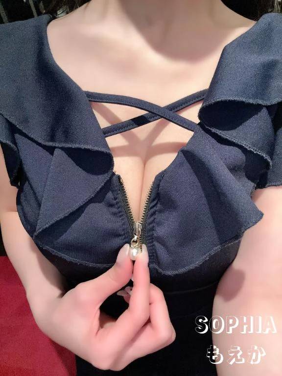 ちらっ♡