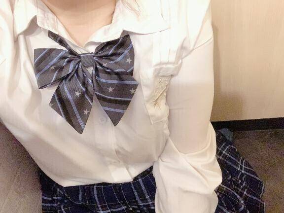 待機中です(* )”