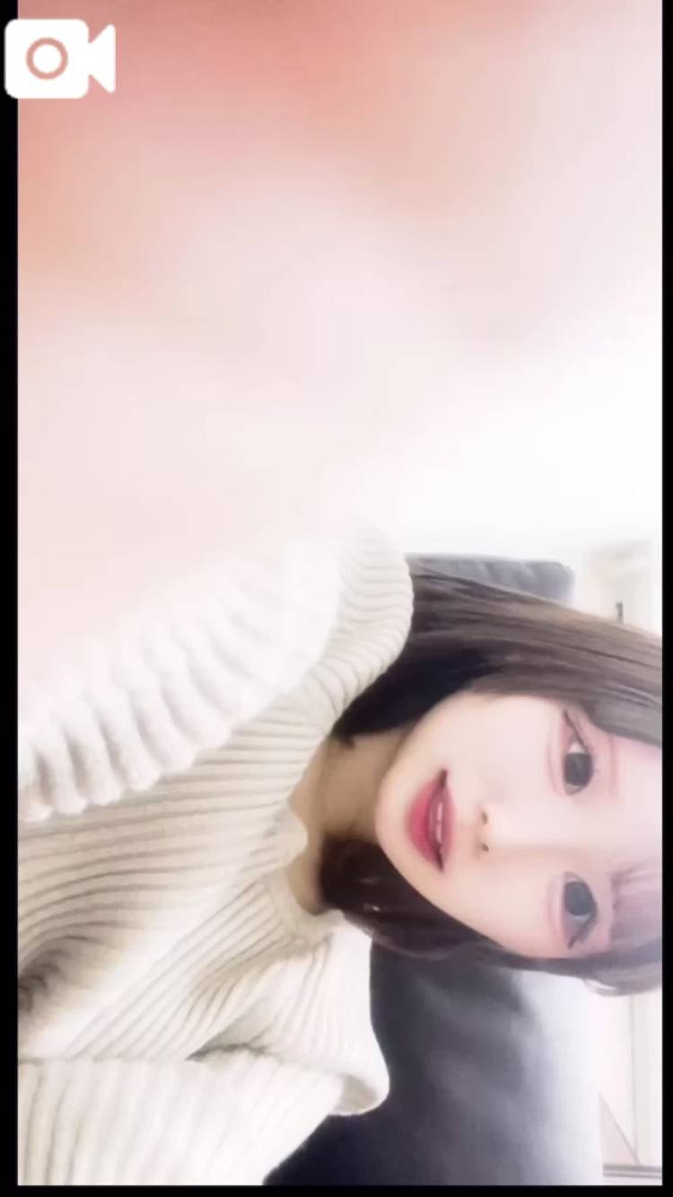 お初にお目にかかります😳