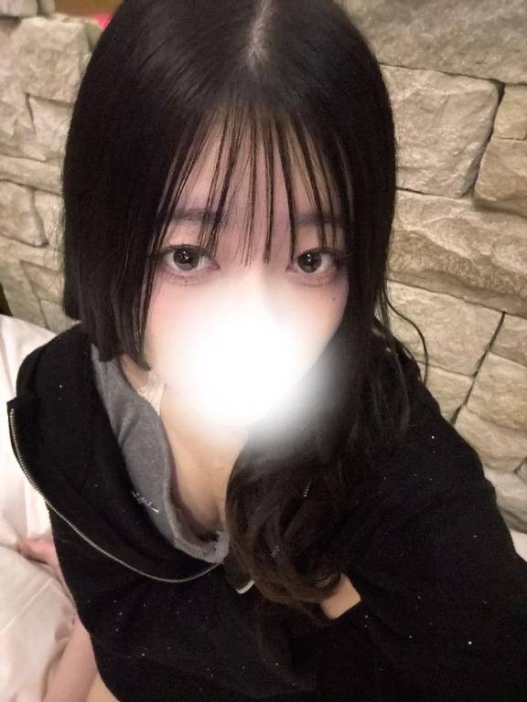 お兄さんたち初めまして⸝⸝ ❤️