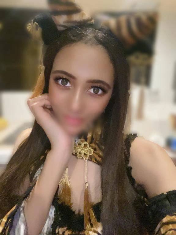 月曜日が怖い夜は…ローラが全部忘れさせてあげる♡