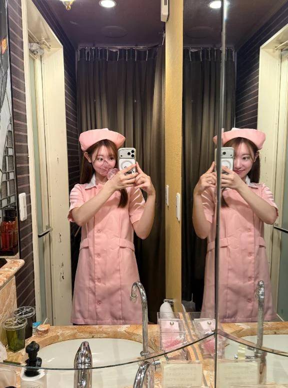 立ってる姿はまるで本物よね🤭