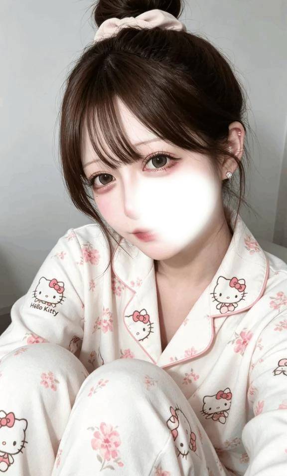 夜の寂しい時間…お兄様に会いたいな…⸝⸝⸝♡