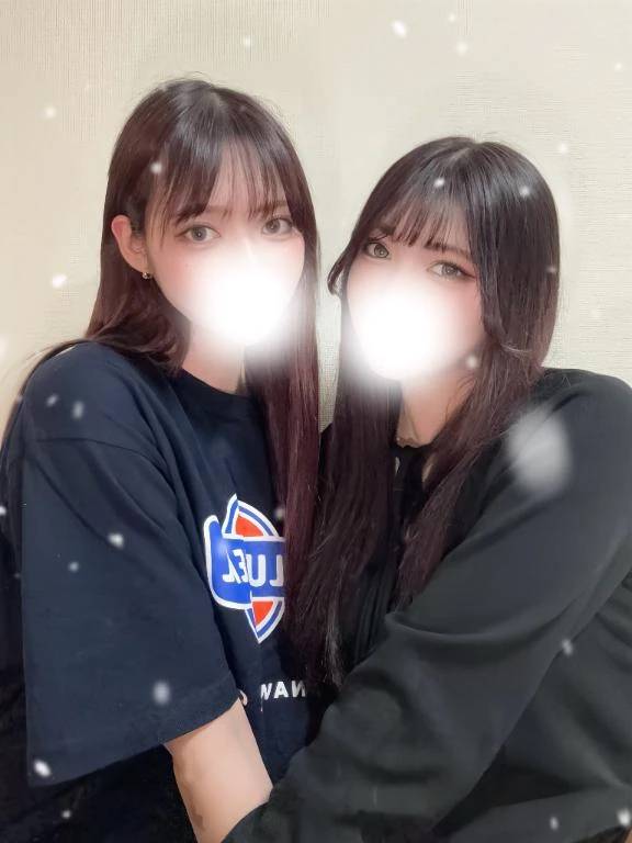 スタイル抜群の2人組♡