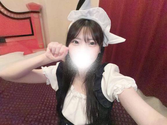 Fカップエロメイドさん