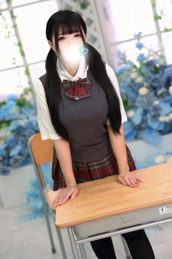 ​​​​​​​ベッドの上ではなんと...🔞🔞
