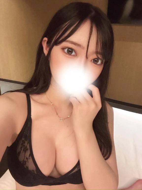 電気は消したままがいいの…暗闇に響く「ぐちゅっ」て音だけで狂いたい🤫🌙