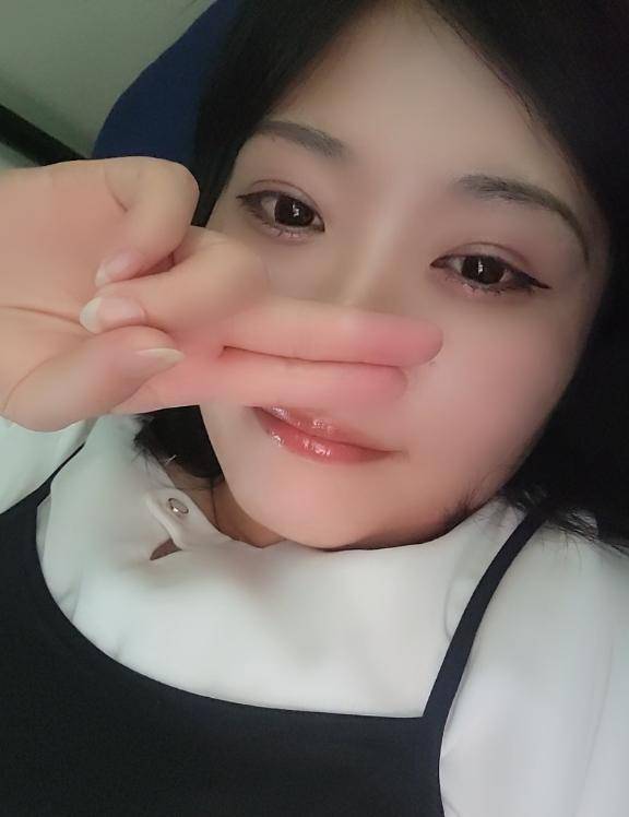出勤したよー👋😘