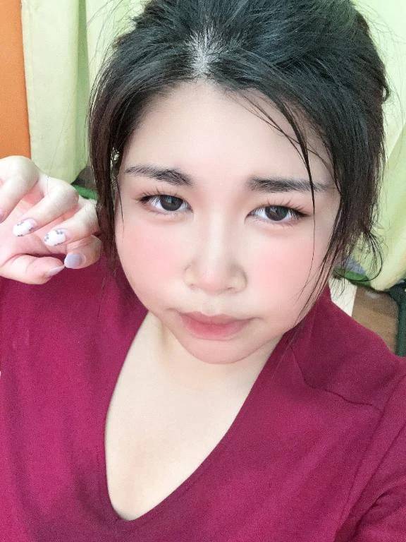 上裸で寝ることあるんだよねぇ♡♡