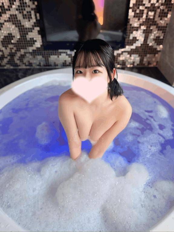 泡まみれのにじほ、いちばん可愛いところ…見てほしいな🛁💕