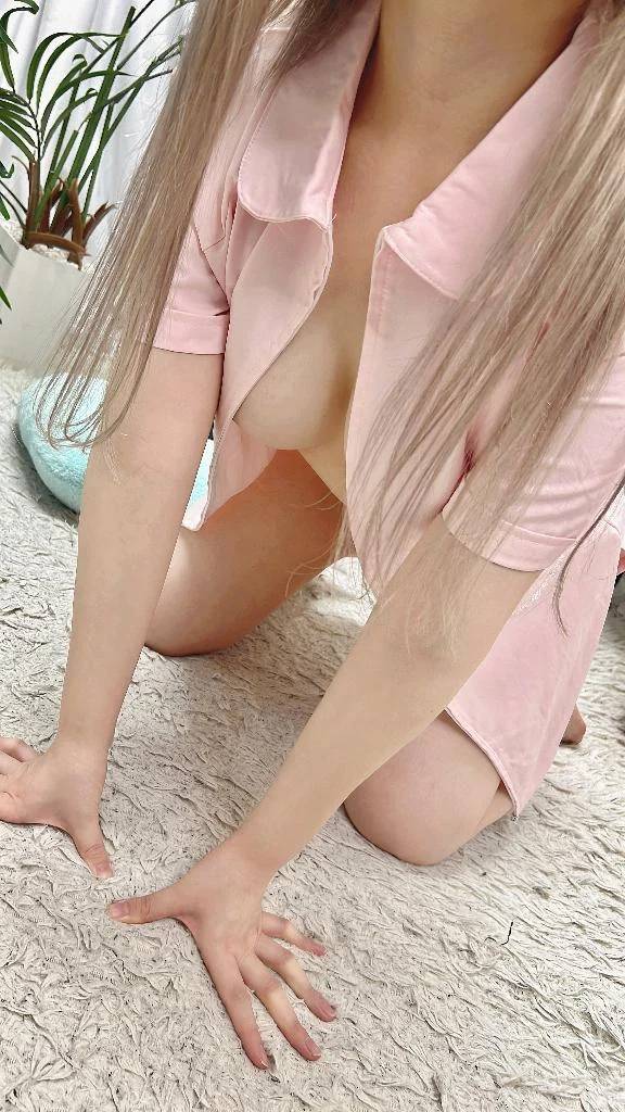 見えそうで見えない///