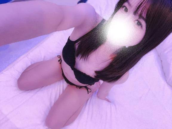 今日の下着見てくれる❓🥹👙