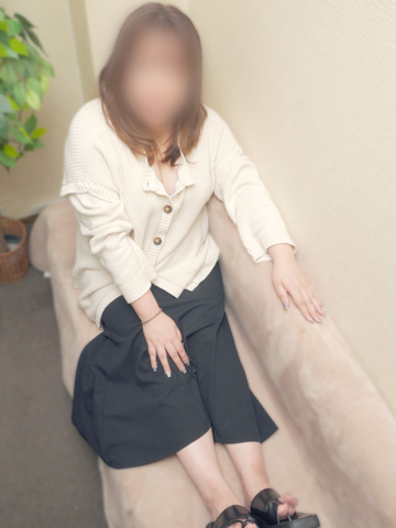 もな（かわいい熟女＆おいしい人妻　町田店）