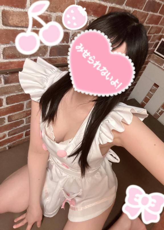 裸エプロン？