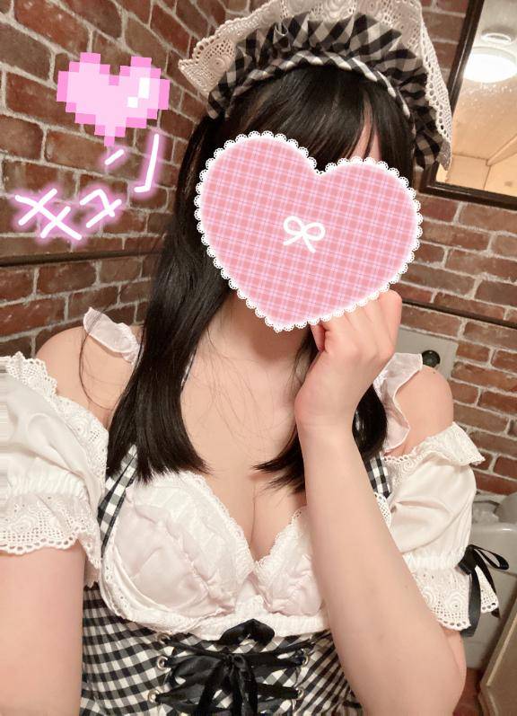 おち◯ぽいじりに夢中?