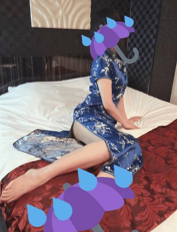 青のチャイナ着たよ🤍☔️