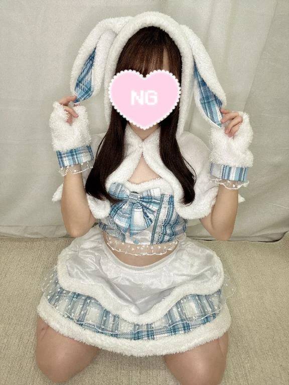 明日13日いるよ🌸