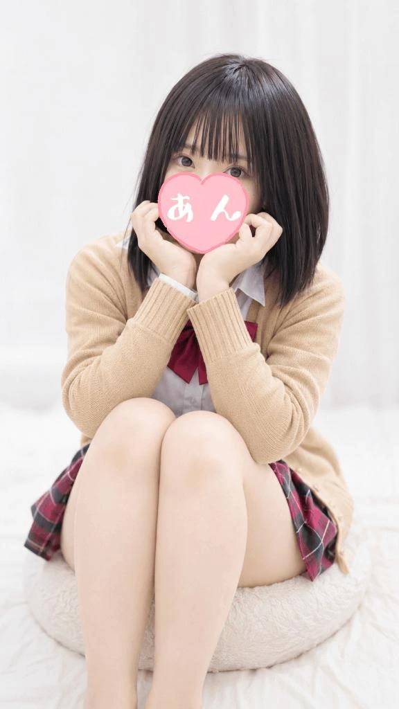出勤したので学生コーデ⭐️