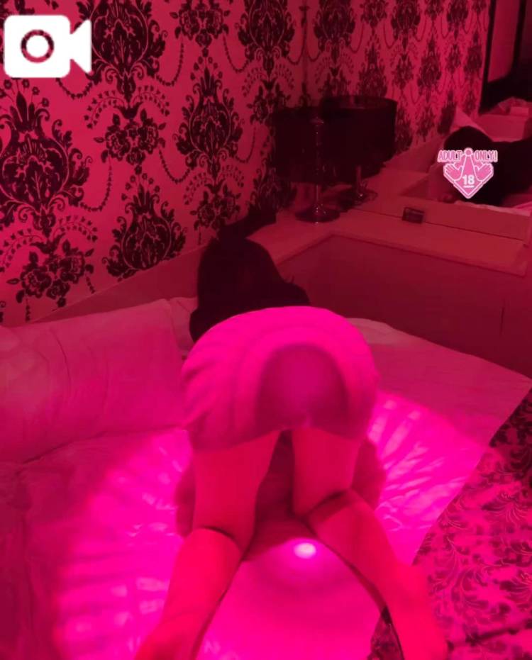 こんな夜更けに💋