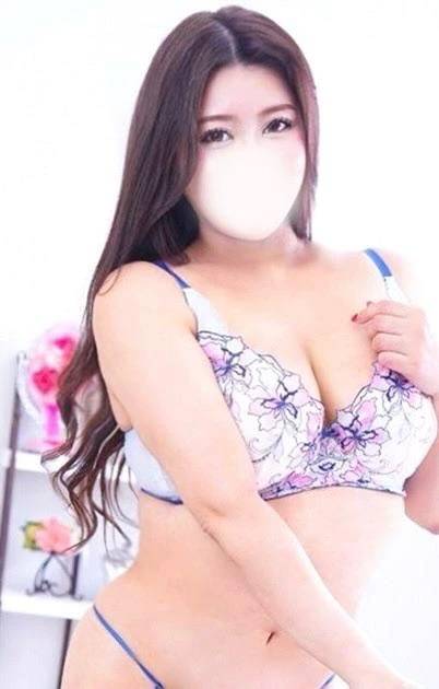 はじめまして♡美咲えれなです♡