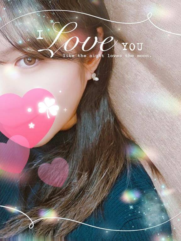 【今日出勤】吸い込まれそうな瞳、近くで確かめて？✨