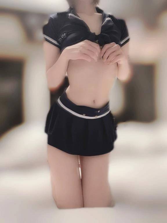 今日はちょっぴり誘惑モード…🖤