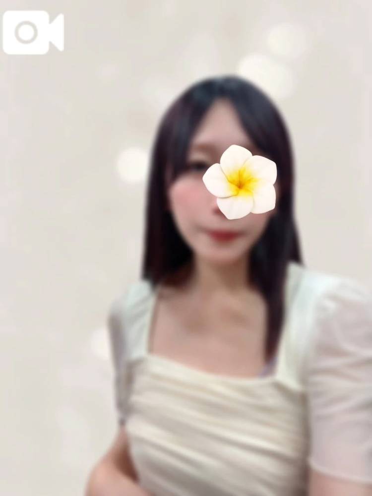 色とりどりのお花の中から見つけてもらえたら🌸