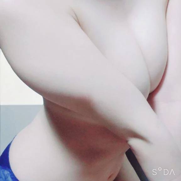 手、、とってほしい？早く外してるかの尖ったの見に来てね♡