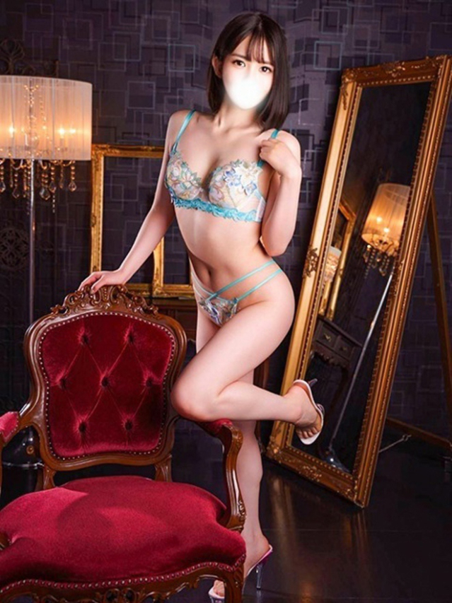 夏目ひかる（池袋㊙エステフル勃起）