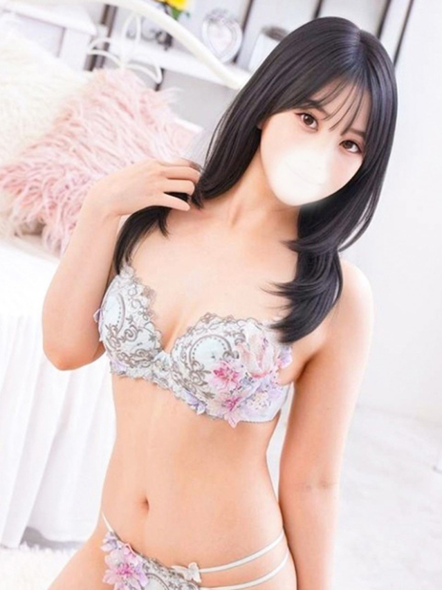 倉田ゆな(池袋㊙エステフル勃起)