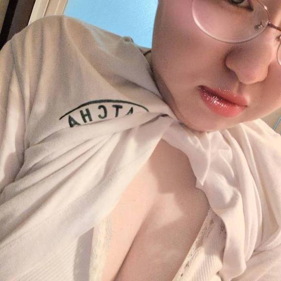顔出し♡