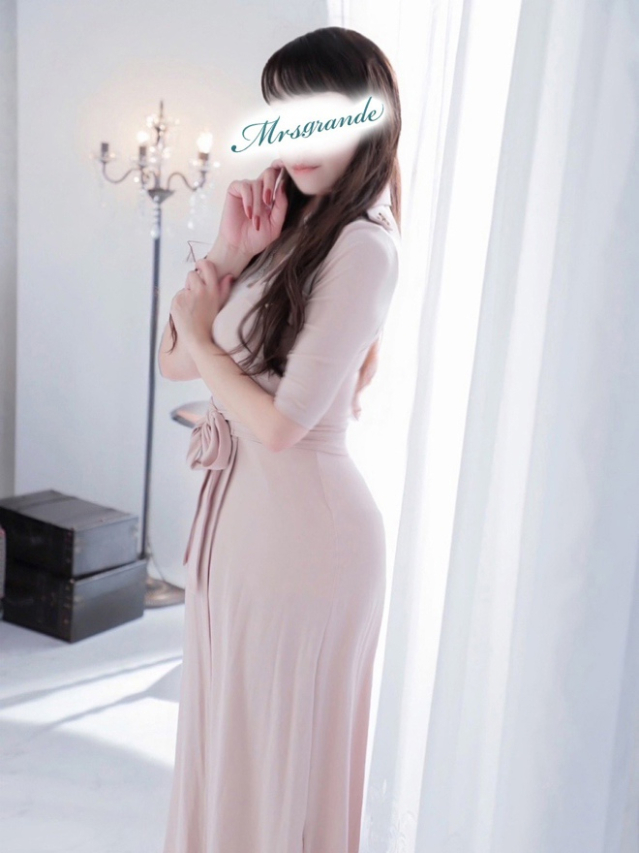 観月(みずき)(ミセス・グランデ)