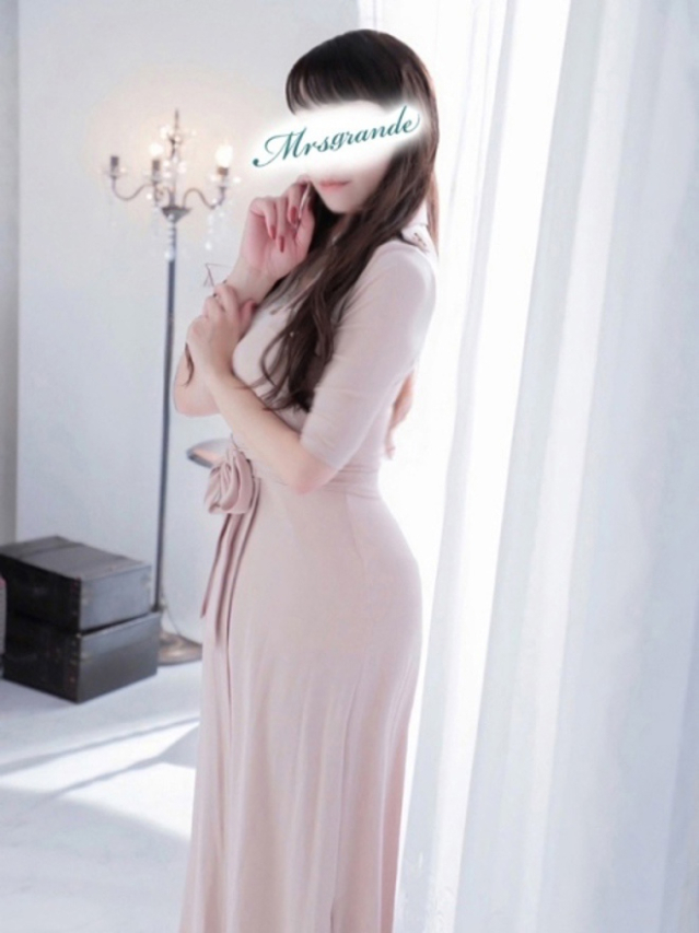 観月（みずき）（ミセス・グランデ）