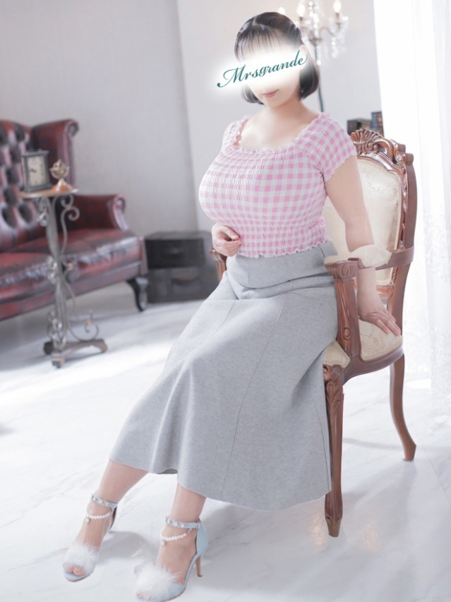 百瀬（ももせ）（ミセス・グランデ）