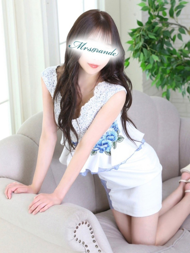 成美（なるみ）（ミセス・グランデ）