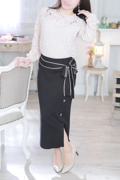 西野いろは(ミセスレヴォアール)