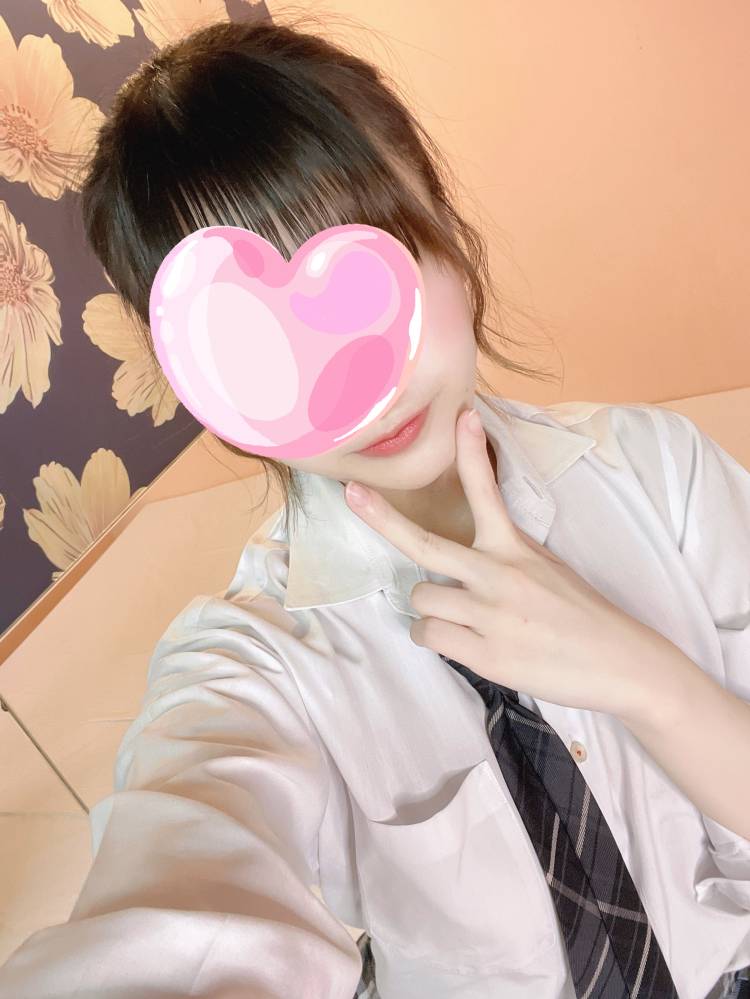 今日います〜( ᴖ ̫ᴖ)⊃=͟͟͞͞♡