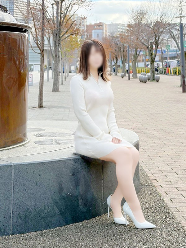 鮎川遥（こあくまな熟女たち西川口店(KOAKUMAグループ)）