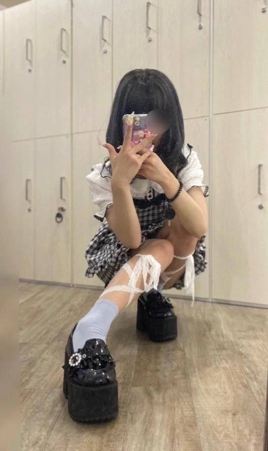 🎀👗かわいく支度して向かってるよ〜🚃