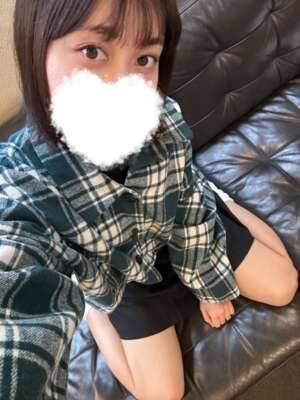 はじめまして、こころです(,,> <,,)