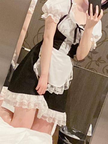 久々出勤だよ💕メイドコス可愛いでしょ！？