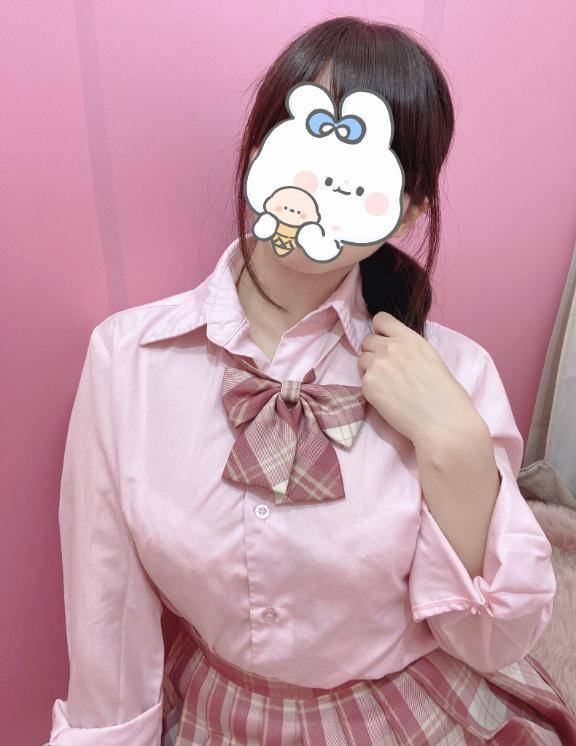明日一緒に遊ぶ?♡